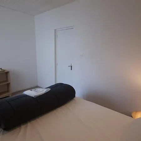 Hébergement de vacances Maisons De 6 Pers Proche Plan D'eau *