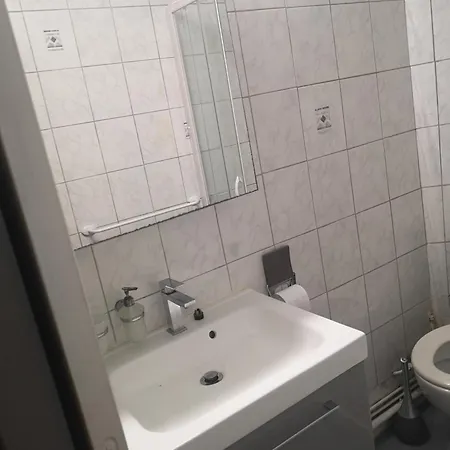 Hébergement de vacances Maisons De 6 Pers Proche Plan D'eau *