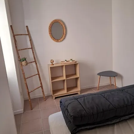 Hébergement de vacances Maisons De 6 Pers Proche Plan D'eau *